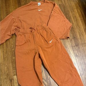 Matching Nike set